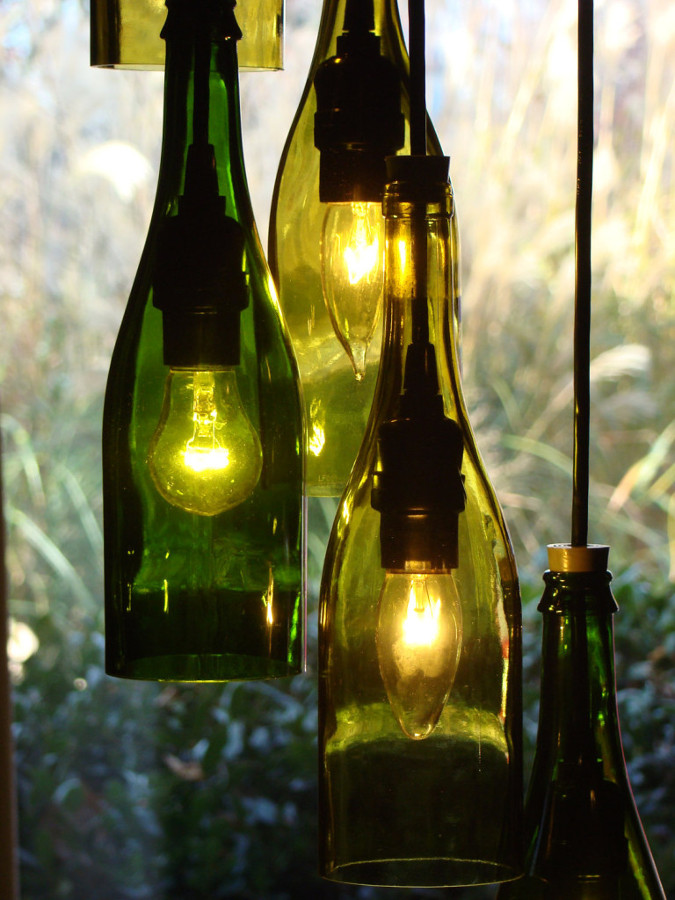 reciclar botellas de vino como lampara