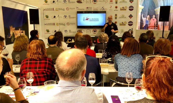 Las catas comentadas volverán a realizarse por los vinos DO La Mancha en FITUR 2019