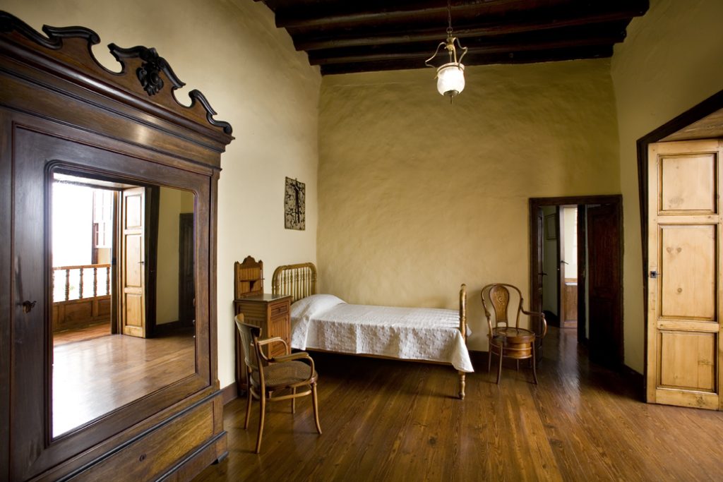 Dormitorio del escritor en Madrid. Foto de la Casa Museo Pérez Galdós