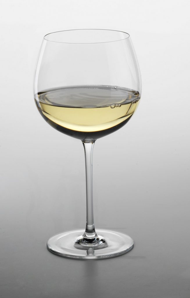 Copa de vino blanco borgoña