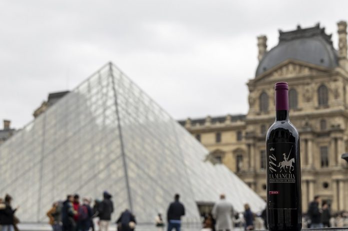 Los vinos DO La Mancha en el museo Louvre