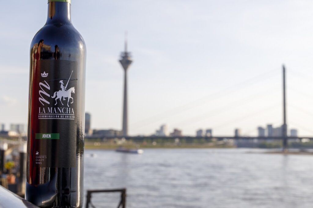 Los vinos de La Mancha vuelven a Dusseldorf, la próspera ciudad a la orilla del Rin