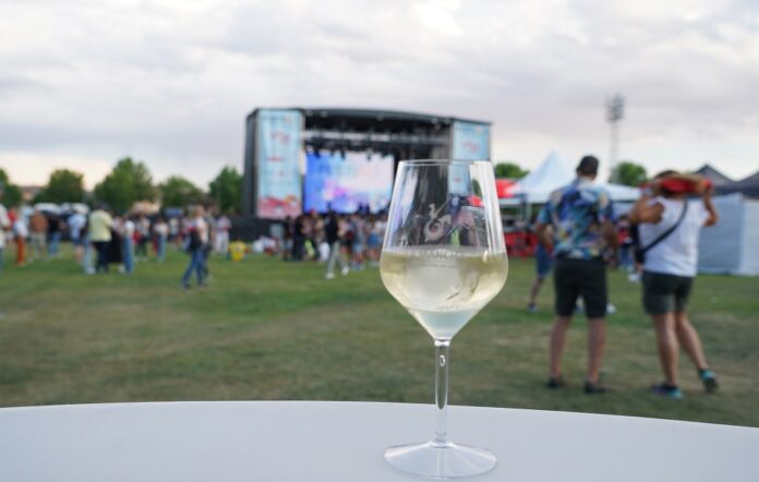 El único vino consumido en Festial fue DO La Mancha