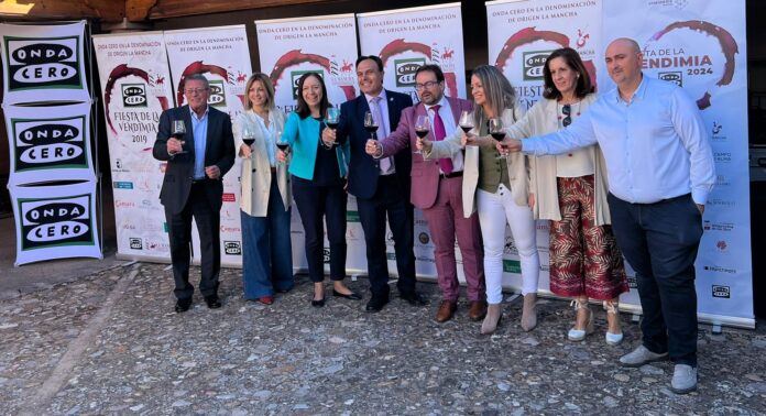 Brindis inaugural de la VI Fiesta de la Vendimia