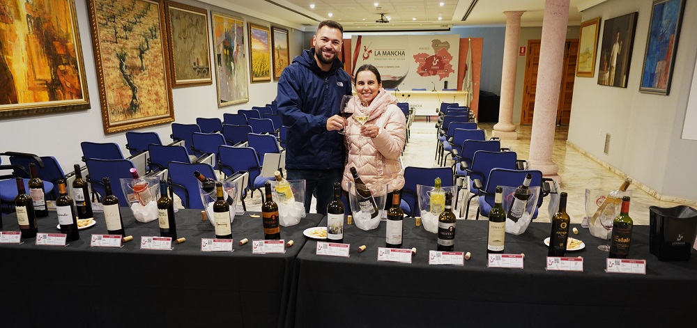 El importador brasileño cató una pequeña galería de vinos DO La Mancha