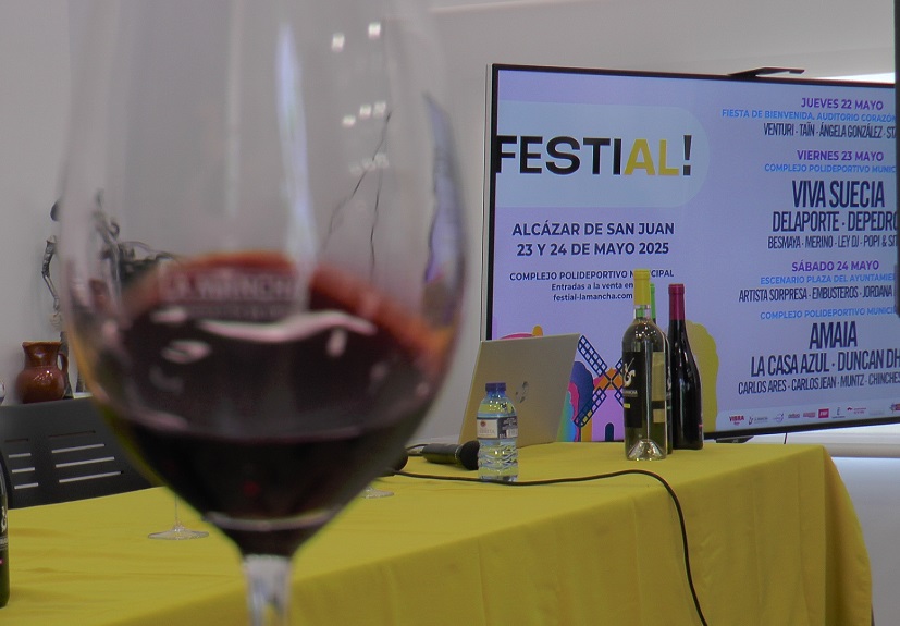 Cartel de FESTIAL 2025