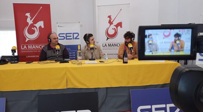 Cadena Ser emitió en directo desde el edificio Vinos del Quijote