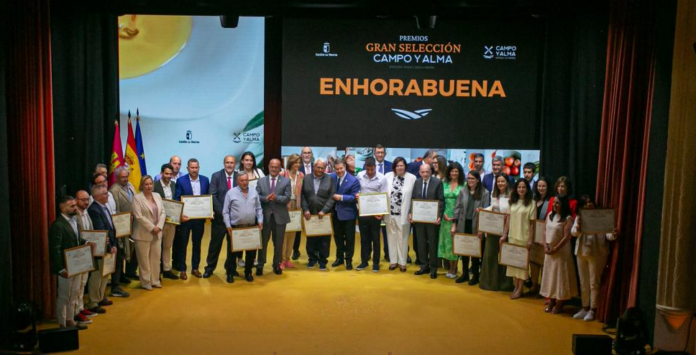 Foto de familia de los Premios Gran Selección 2025
