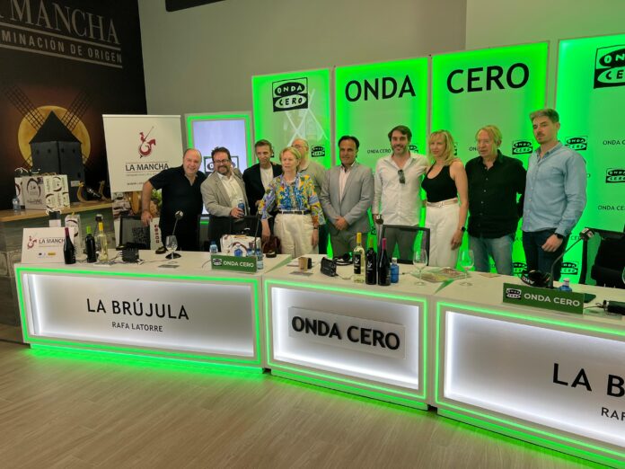 Rafa Latorre y su equipo al término del programa