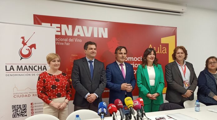 Representanes del Gobierno autonómico y Diputación de Ciudad Real