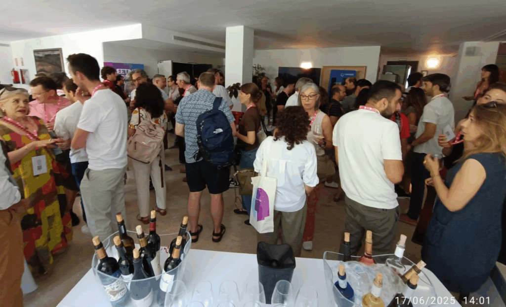 Degustación de los vinos de La Mancha en los Premios Conecta en Cuenca