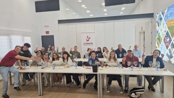 Foto de familia de los participantes del Curso de verano