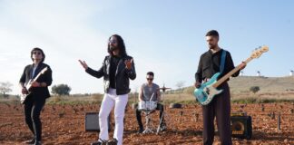 DenisDenis durante la grabación del videoclip en 2024