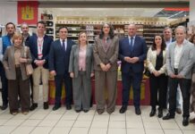 Los vinos DO La Mancha en la presentación de Campo y Alma 2026. Representantes del gobierno autonómico, Denominaciones de Origen y la cadena de supermercados Alcampo