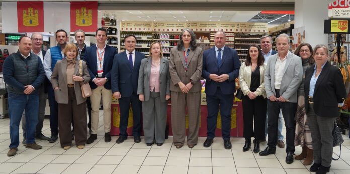 Representantes del gobierno autonómico, Denominaciones de Origen y la cadena de supermercados Alcampo Representantes del gobierno autonómico, Denominaciones de Origen y la cadena de supermercados Alcampo
