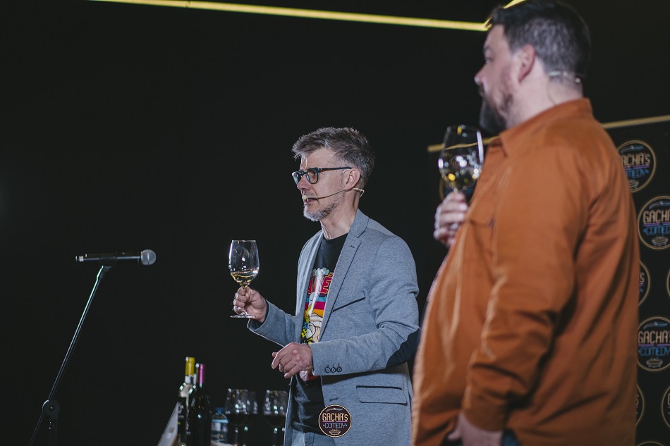 Las catas comenzaron con un blanco Airén