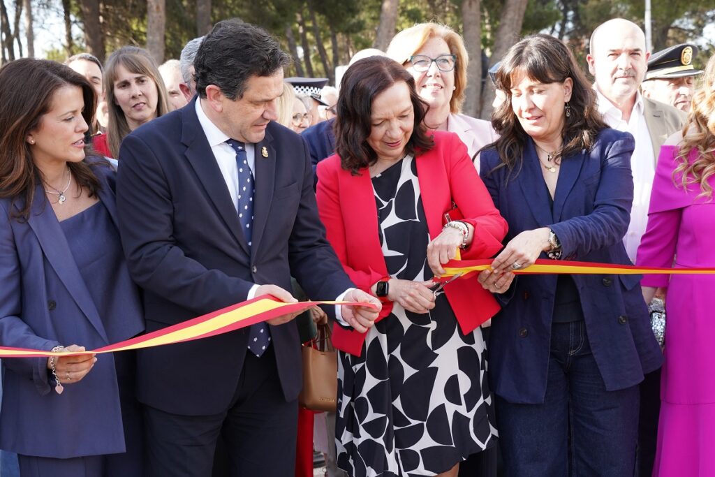 Corte inaugural de la feria de los Sabores