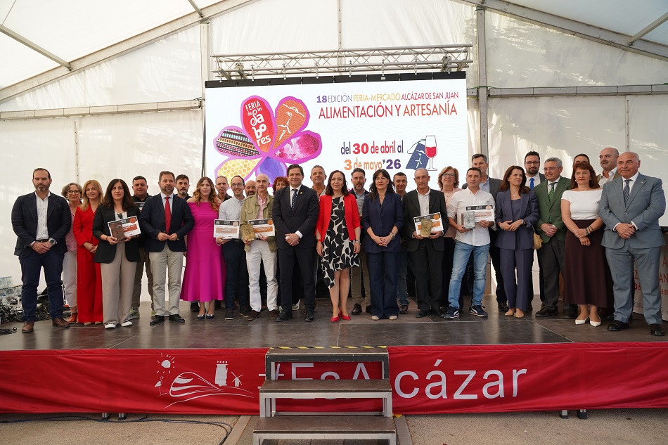 Foto de familia de los vinos ganadores en #1000NoseEquivocan