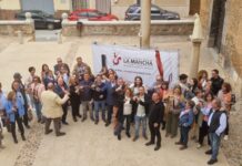Brindis en el Día Vino DO 2026