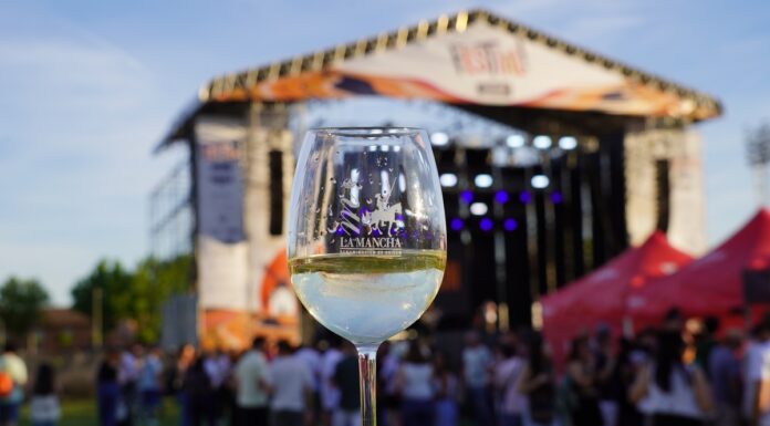 Un blanco DO La Mancha consumido en Festial 2026