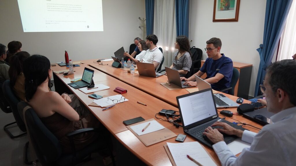 Los alumnos pudieron participar con casos prácticos