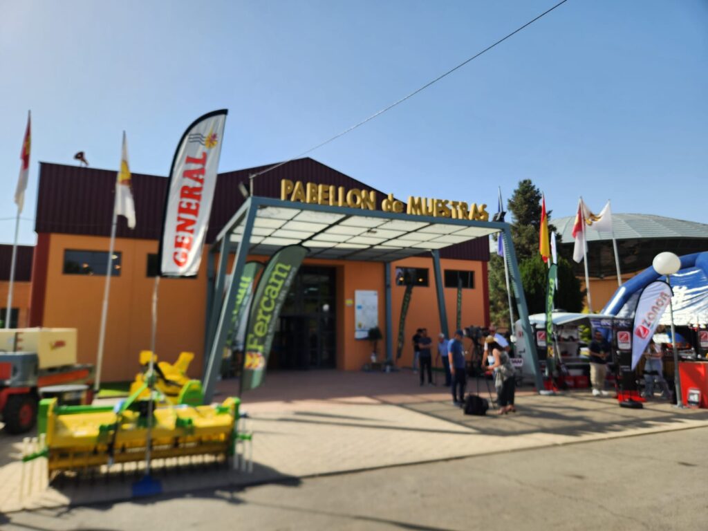 Pabellón de muestras en FERCAM