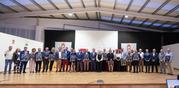 Foto de familia de los Premios Vino y Culrura 2026 Foto de familia de los Premios Vino y Culrura 2026